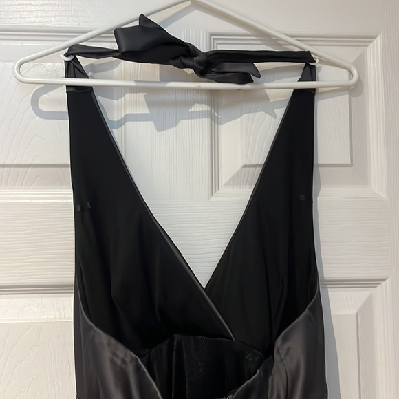 Women’s halter satin ruched cocktail dress from Le Chateau - Picture 6 of 9